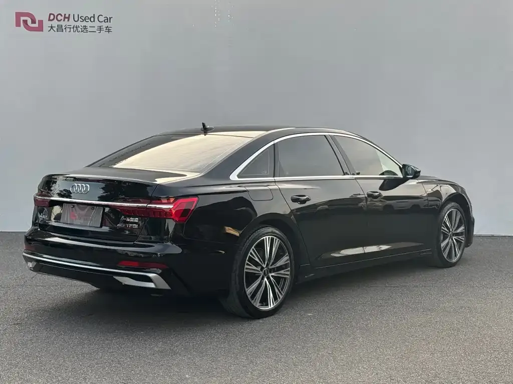 Audi A6L — фото 10
