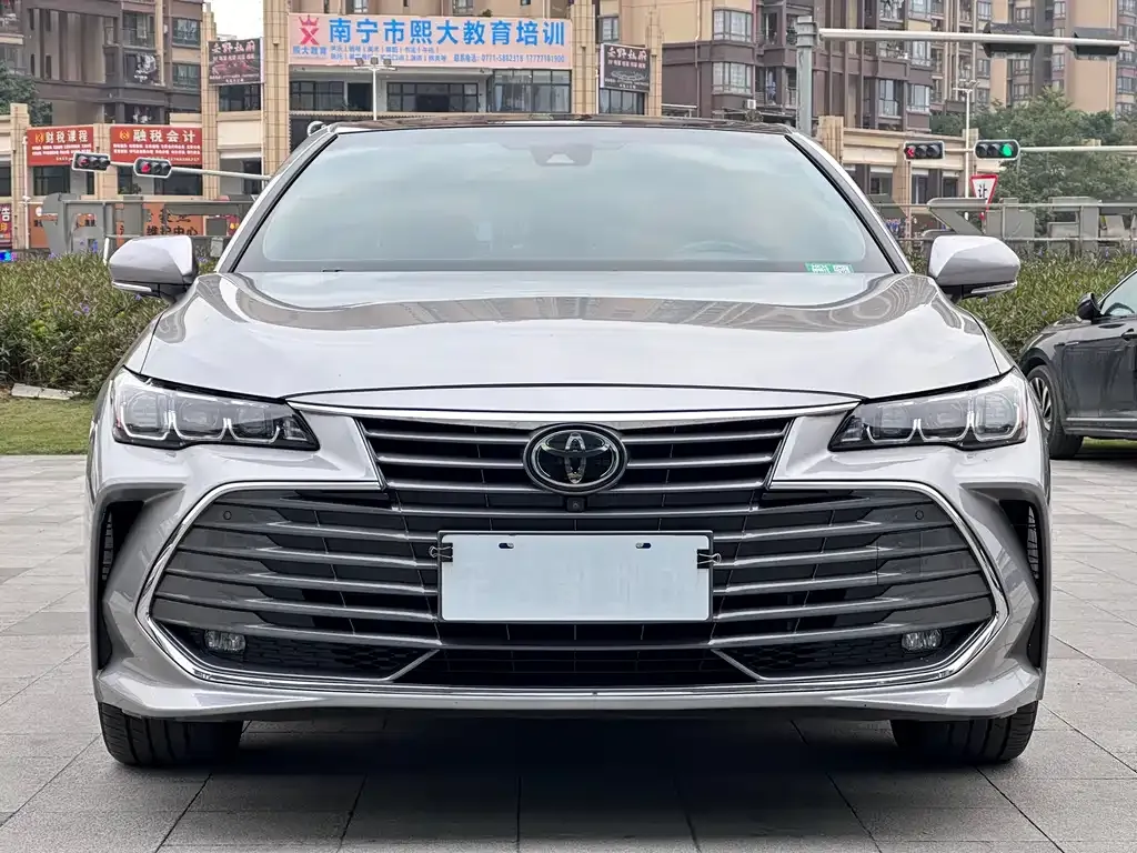 Toyota Avalon 2021 из CN, фото 2