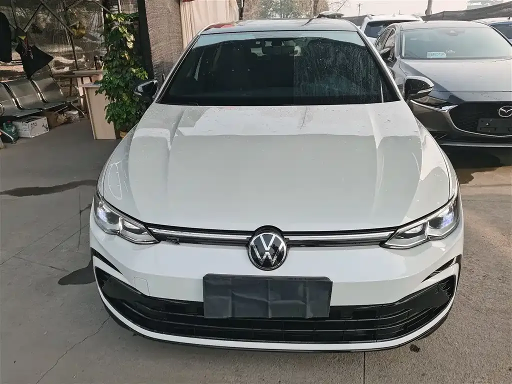 Volkswagen Golf 2023 из CN, фото 9