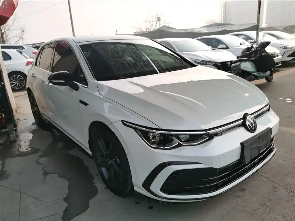 Volkswagen Golf 2023 из CN, фото 5