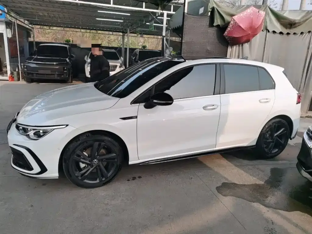 Volkswagen Golf 2023 из CN, фото 7