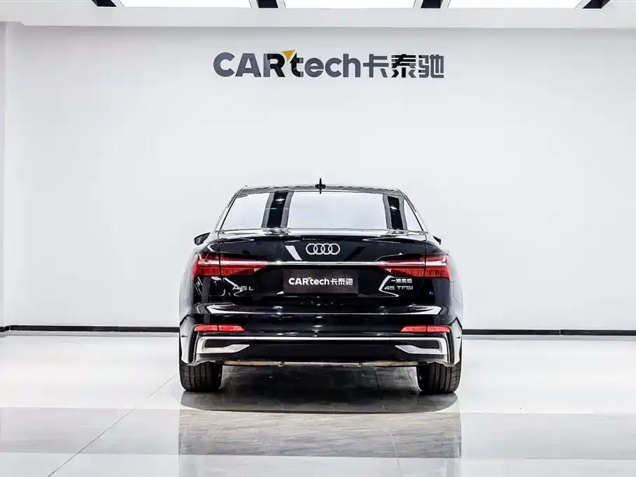 Audi A6L 2023 из CN, фото 2