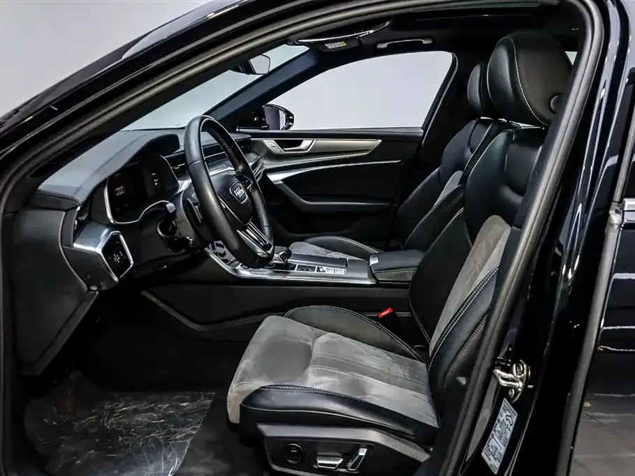 Audi A6L 2023 из CN, фото 10