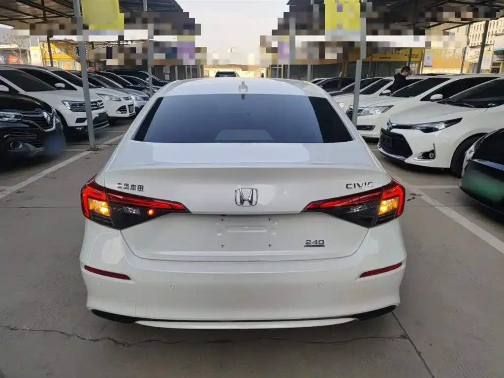 Honda Civic — фото 7