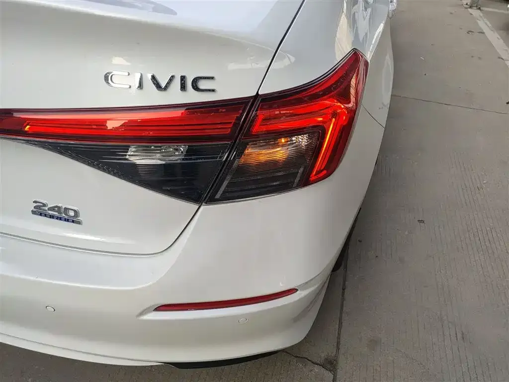 Honda Civic — фото 4