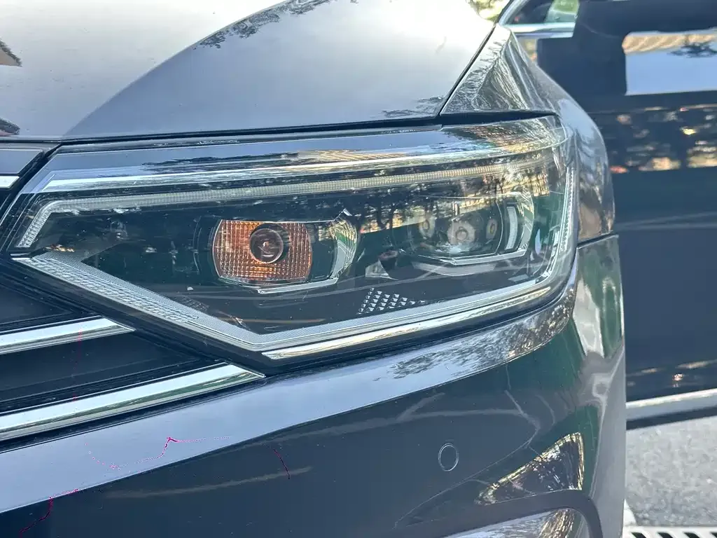 Volkswagen Magotan GTE PHEV 2023 из CN, фото 2