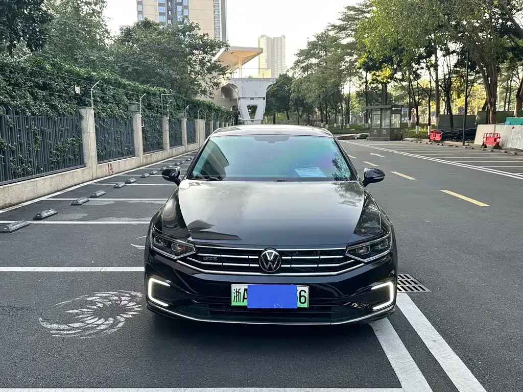 Volkswagen Magotan GTE PHEV 2023 из CN, фото 6