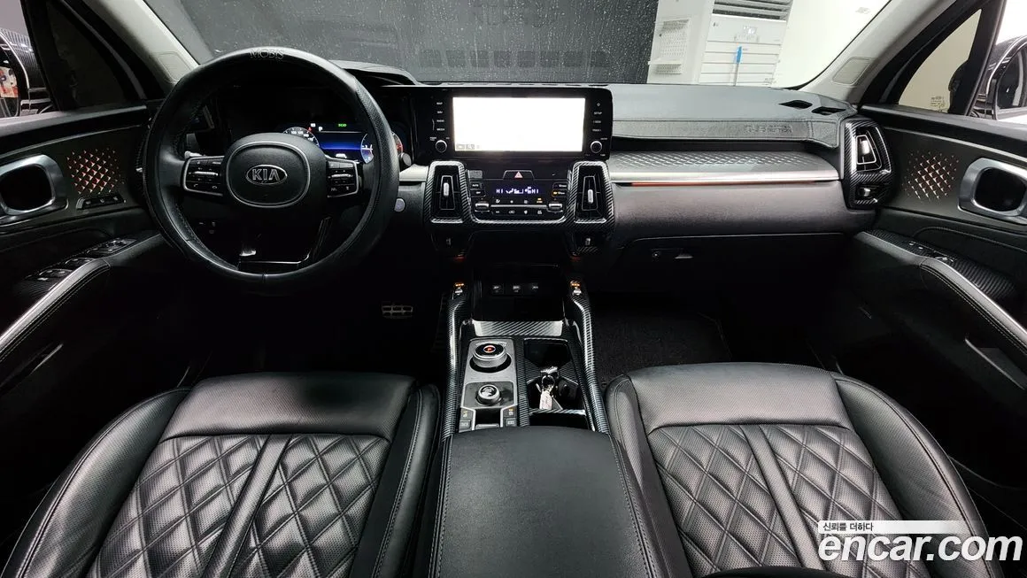 Kia Sorento — фото 8