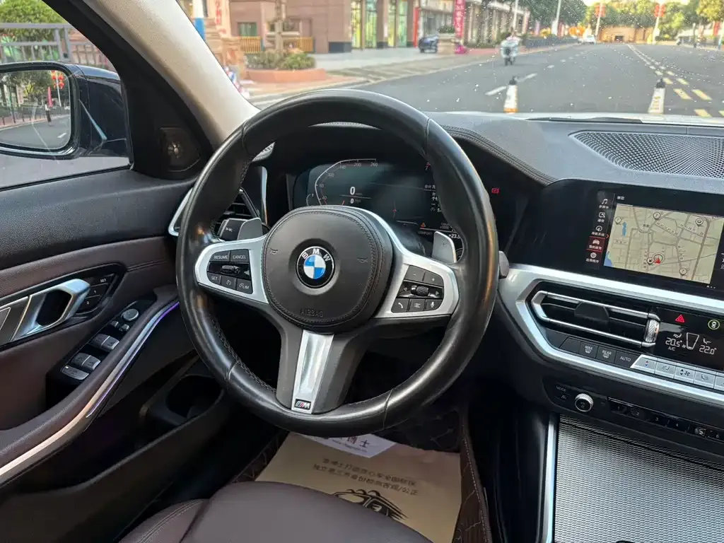 BMW 3 Series 2021 из CN, фото 2