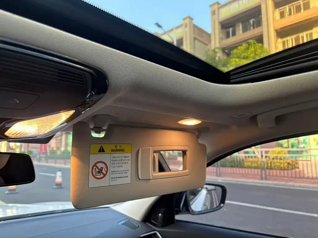 BMW 3 Series 2021 из CN, фото 4