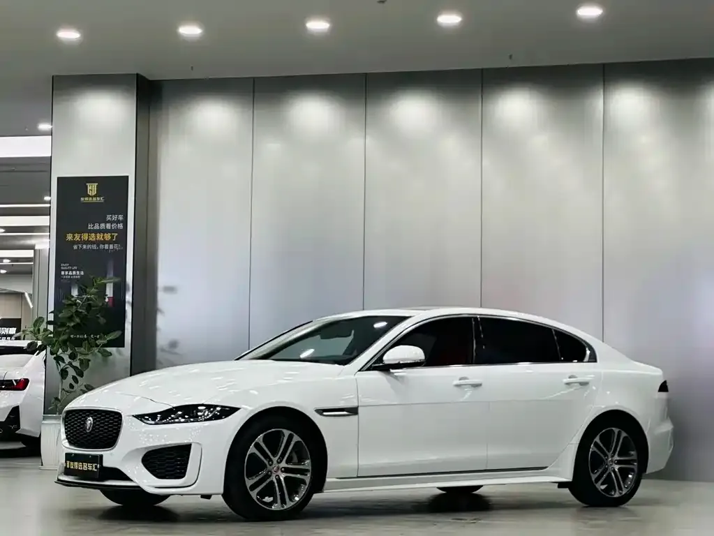 Jaguar XEL — фото 1