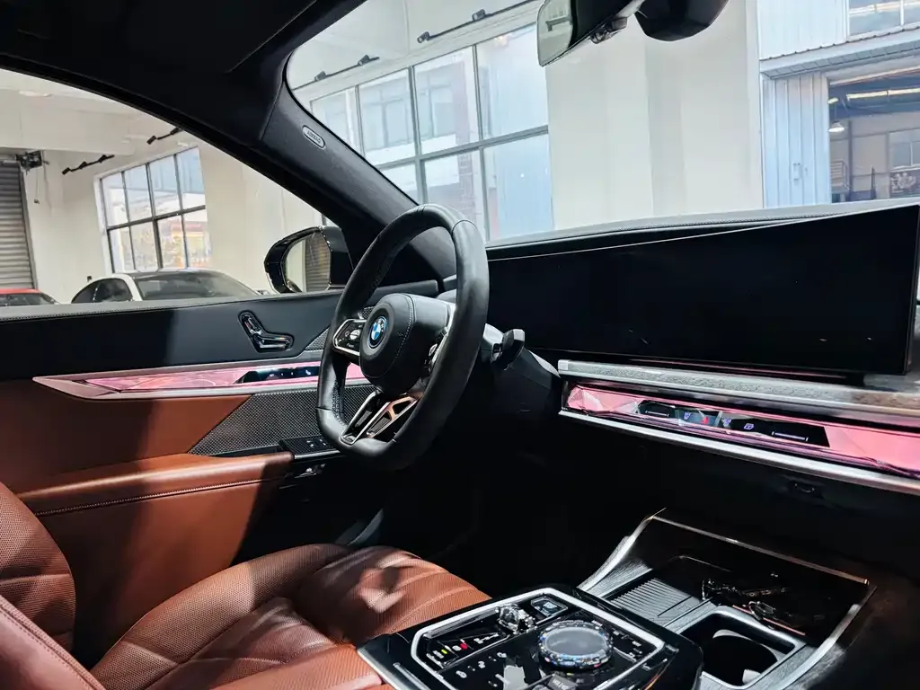 BMW i7 2023 из CN, фото 8