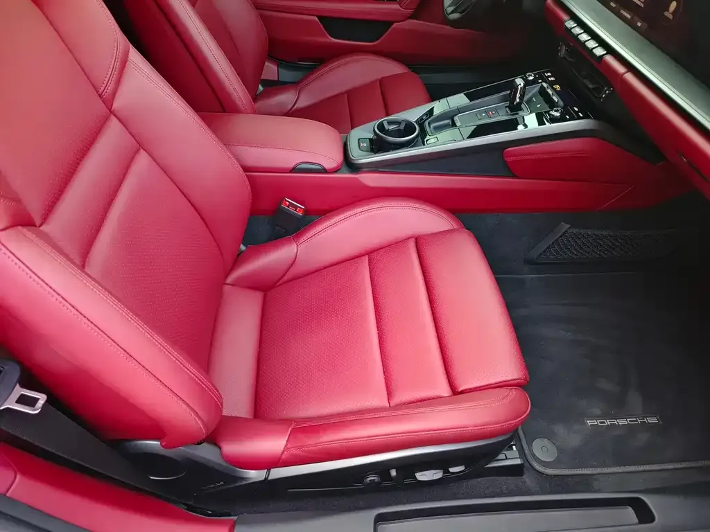 Porsche 911 2024 из CN, фото 4