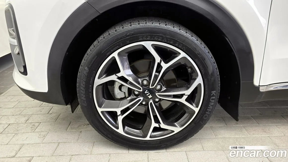 Kia Sportage — фото 6