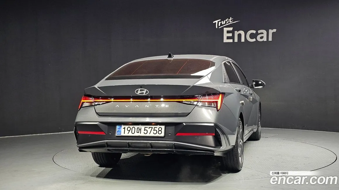 Hyundai AVANTE 2024 из KR, фото 2
