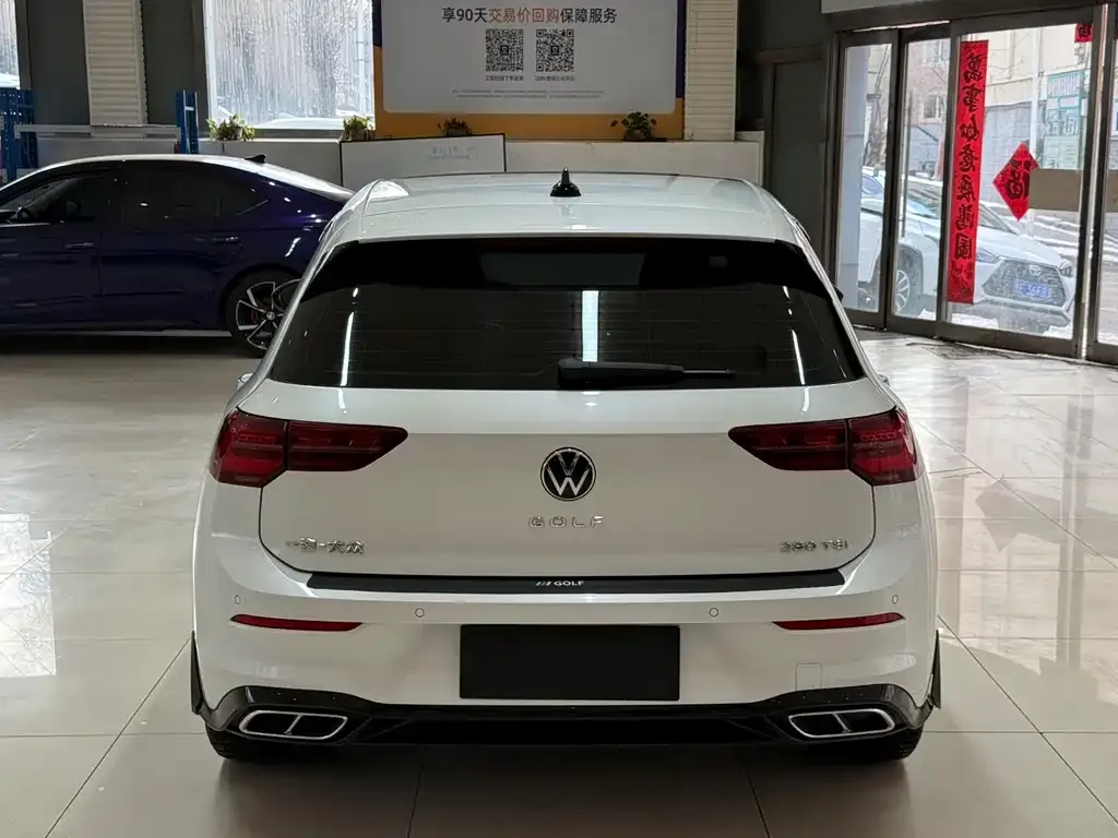 Volkswagen Golf 2022 из CN, фото 5