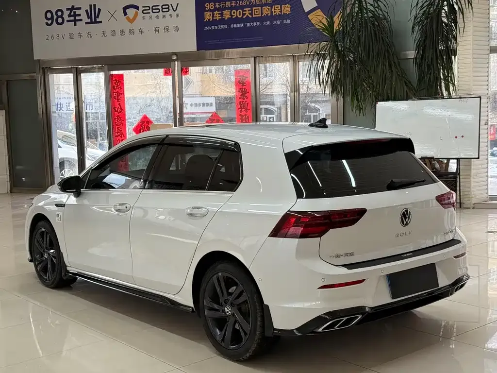 Volkswagen Golf 2022 из CN, фото 6