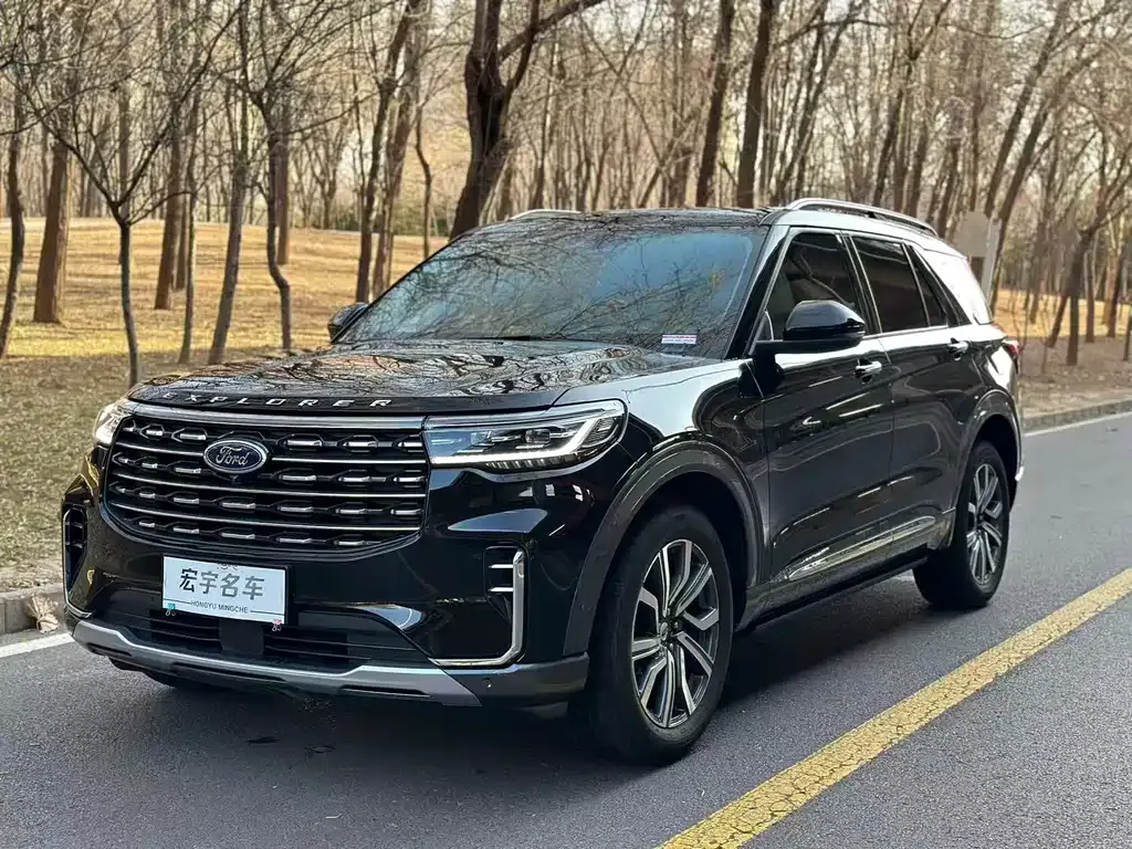 Ford Explorer 2023 из CN, фото 1