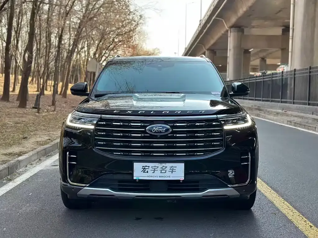 Ford Explorer 2023 из CN, фото 6