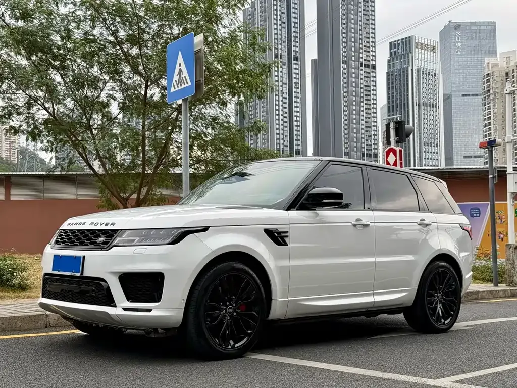 Land Rover Sport — фото 1