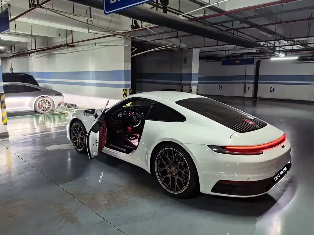 Porsche 911 2023 из CN, фото 2