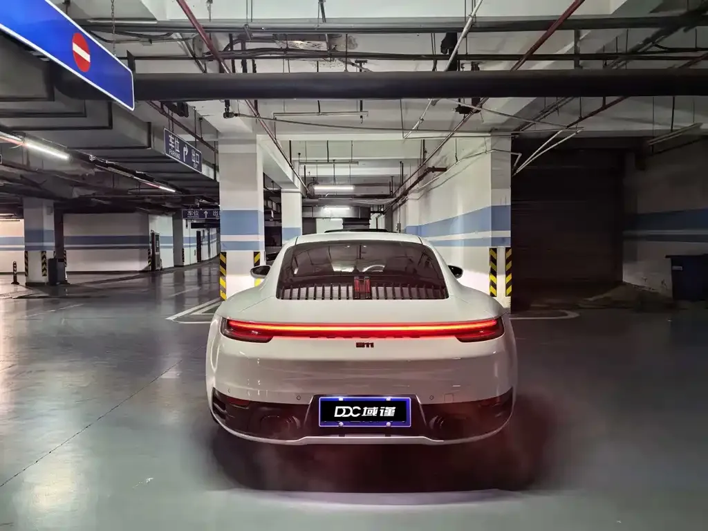 Porsche 911 2023 из CN, фото 4