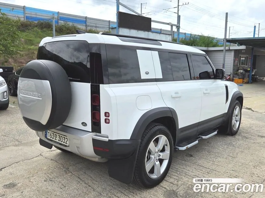 Land Rover Defender 2022 из KR, фото 2
