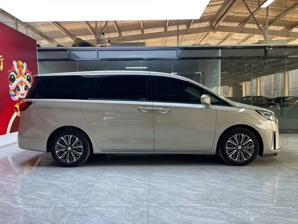 Buick GL8 2023 из CN, фото 8