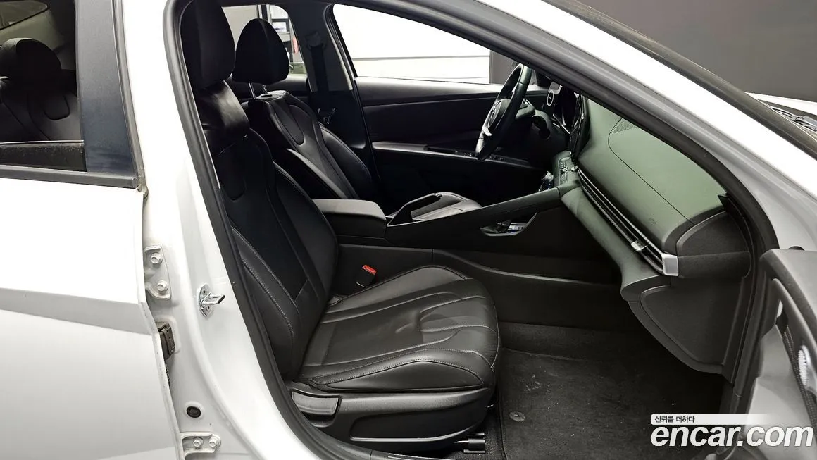 Hyundai AVANTE 2022 из KR, фото 10