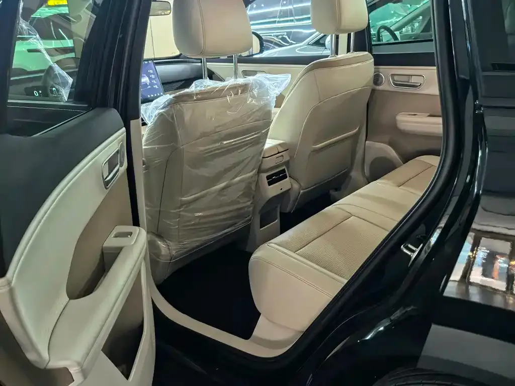 Toyota Platinum 3X 2025 из CN, фото 4