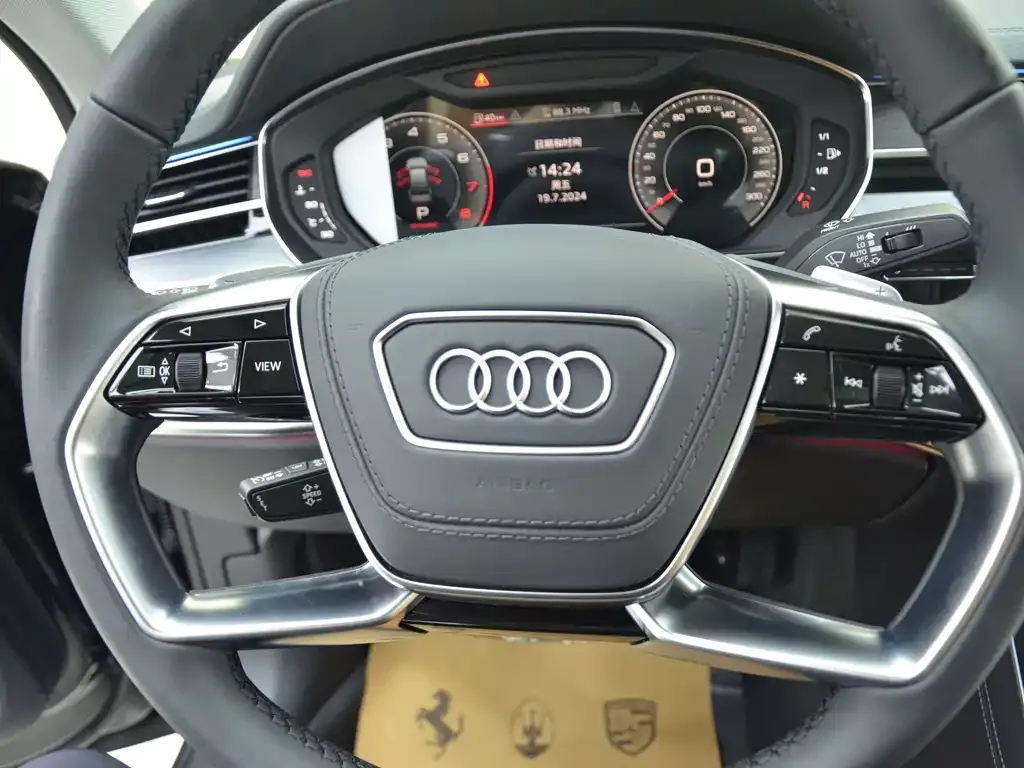 Audi A8 2024 из CN, фото 10