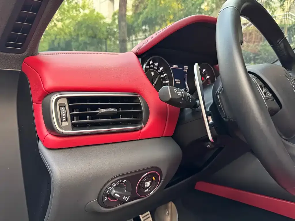 Maserati Levante 2021 из CN, фото 3