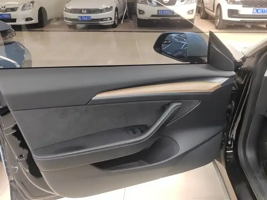 Tesla Model 3 2023 из CN, фото 8