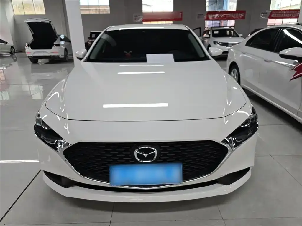 Mazda 3 Axela 2024 из CN, фото 2