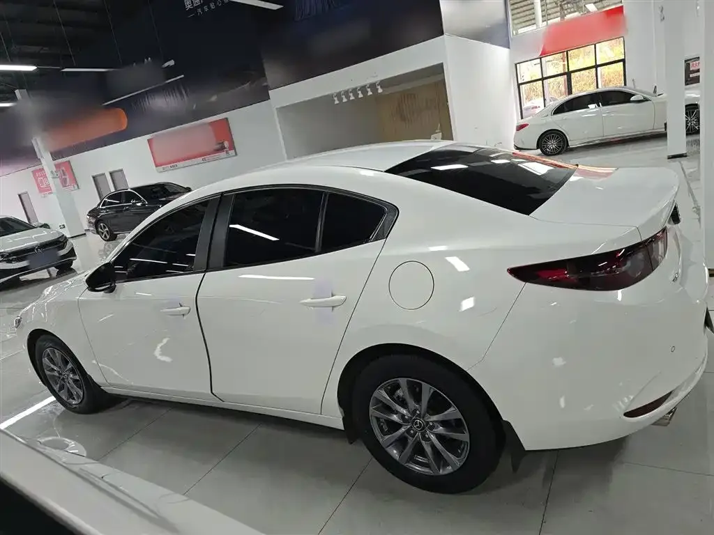 Mazda 3 Axela 2024 из CN, фото 9