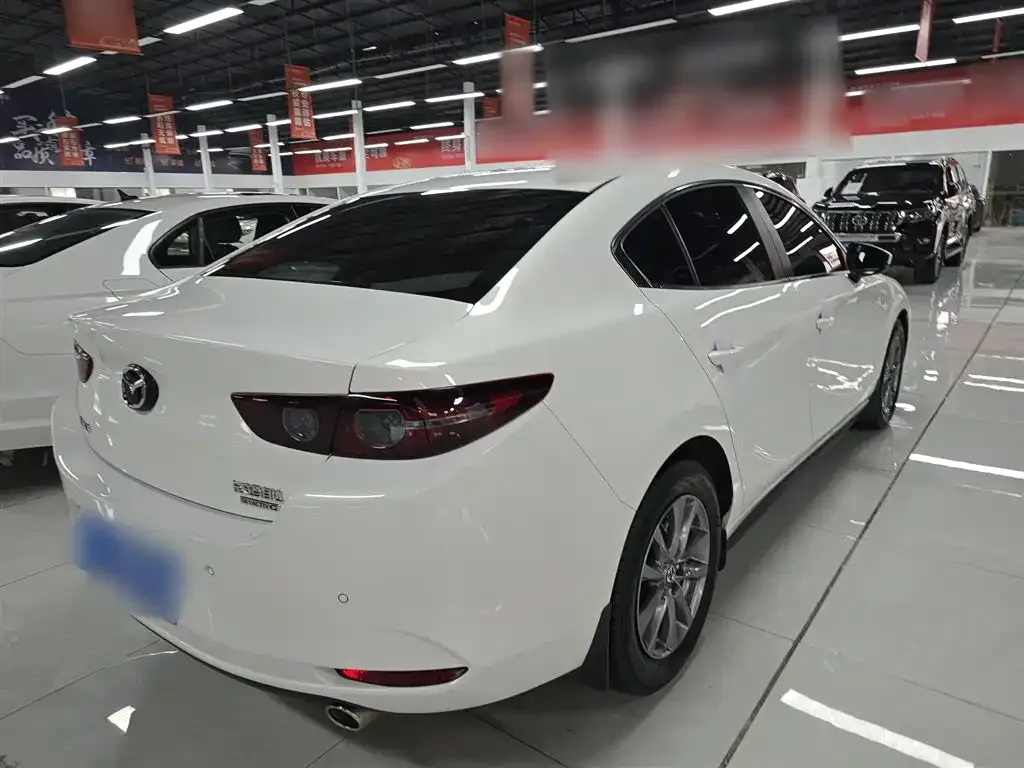 Mazda 3 Axela 2024 из CN, фото 5