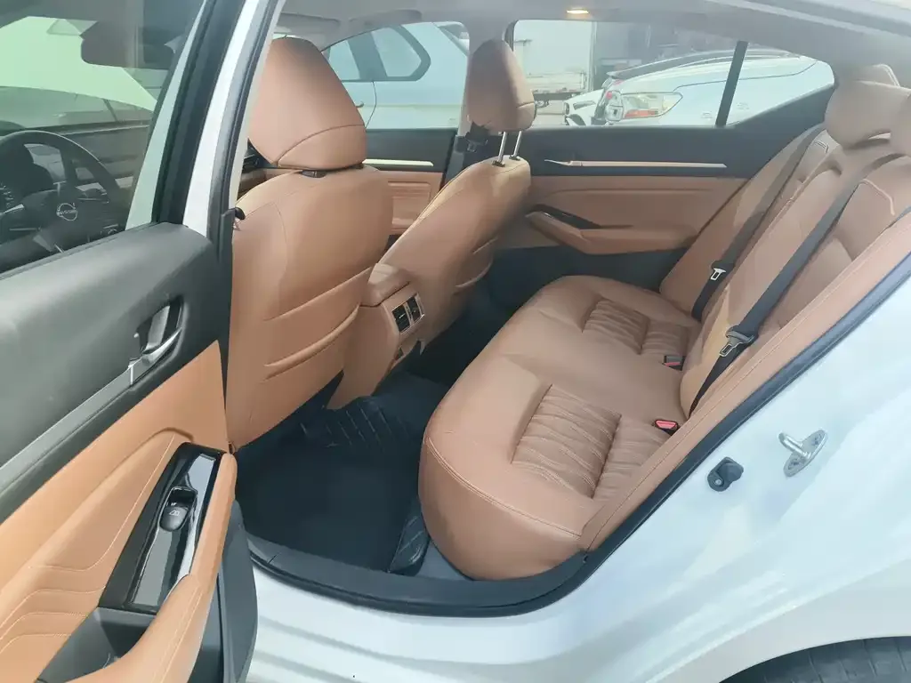 Nissan Teana 2023 из CN, фото 4