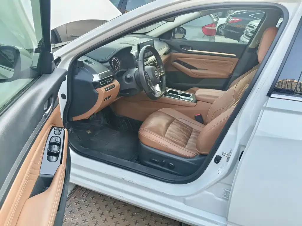 Nissan Teana 2023 из CN, фото 3