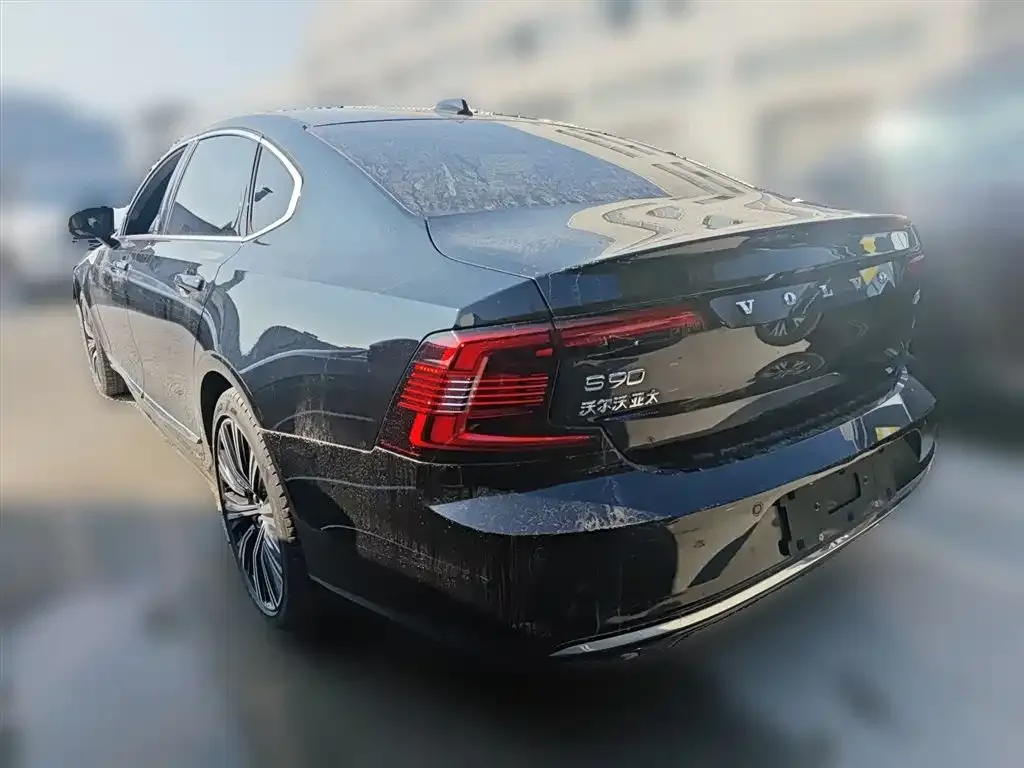 Volvo S90 2025 из CN, фото 2