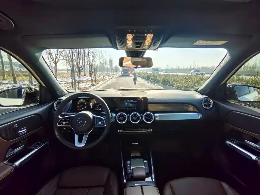 Mercedes-Benz GLB 2023 из CN, фото 2