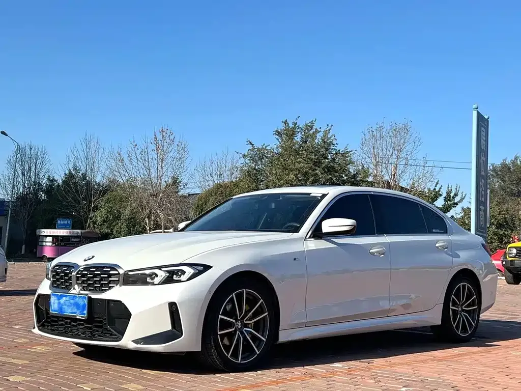BMW 3 Series 2024 из CN, фото 1