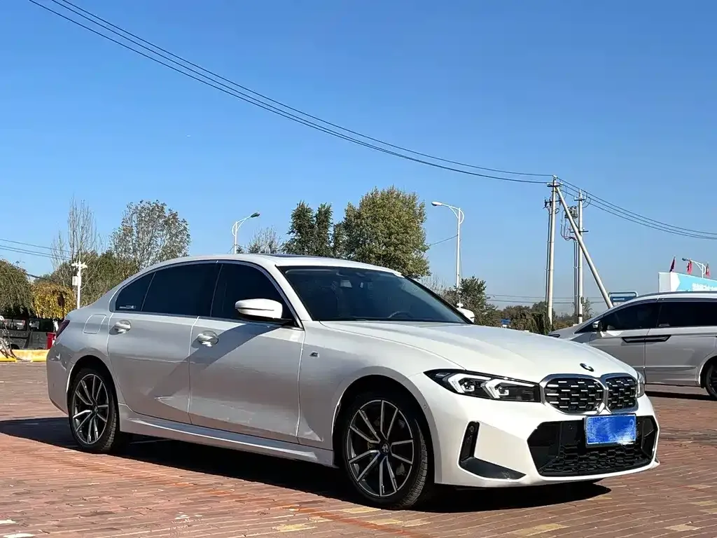 BMW 3 Series 2024 из CN, фото 3
