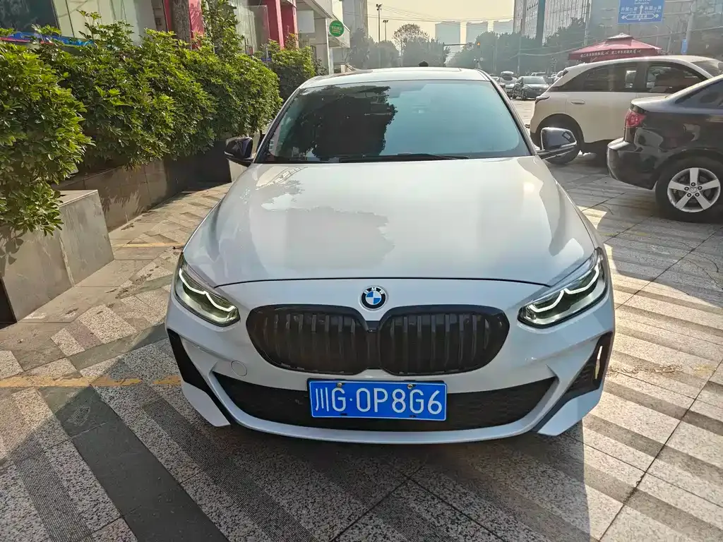 BMW 1 Series 2022 из CN, фото 9