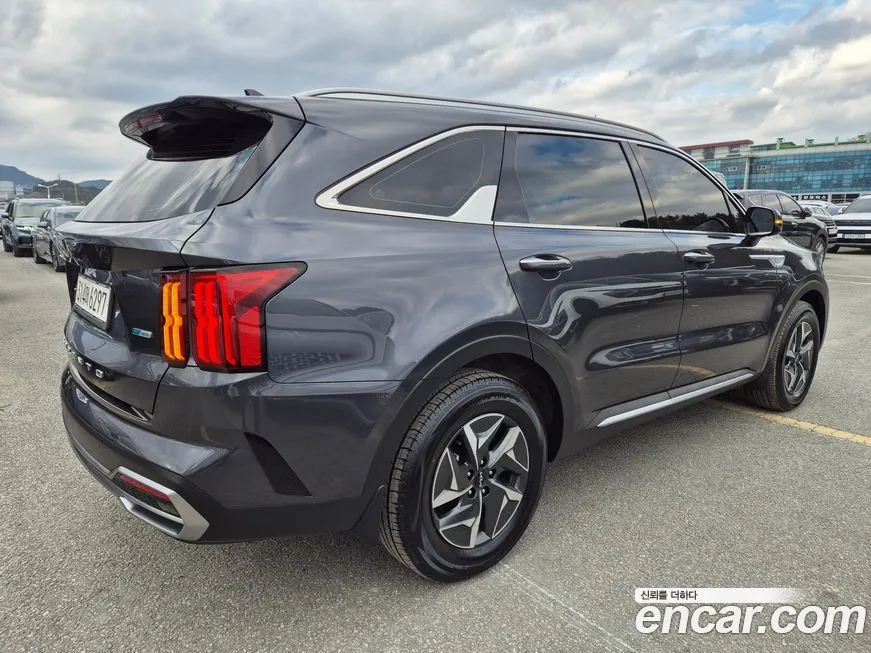 Kia Sorento — фото 4