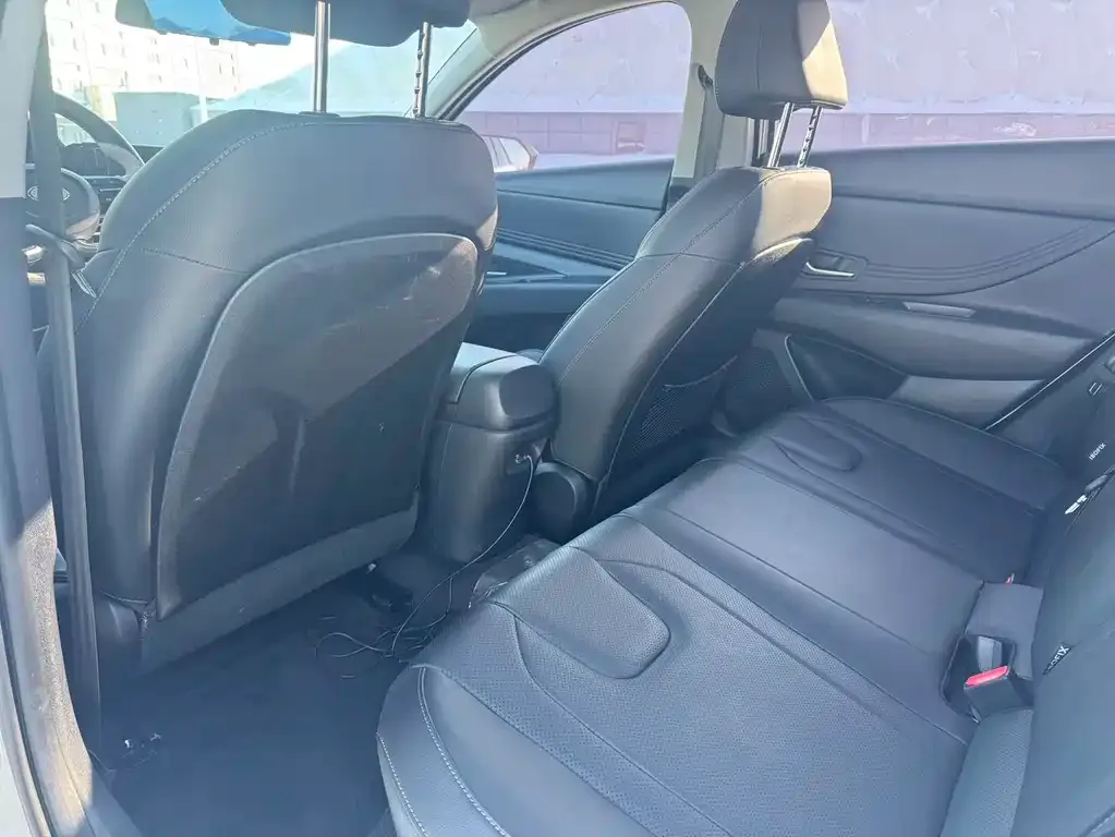Hyundai Elantra 2022 из CN, фото 6