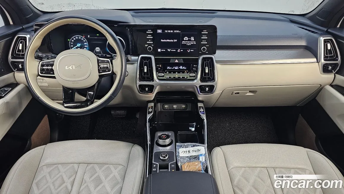 Kia Sorento — фото 9