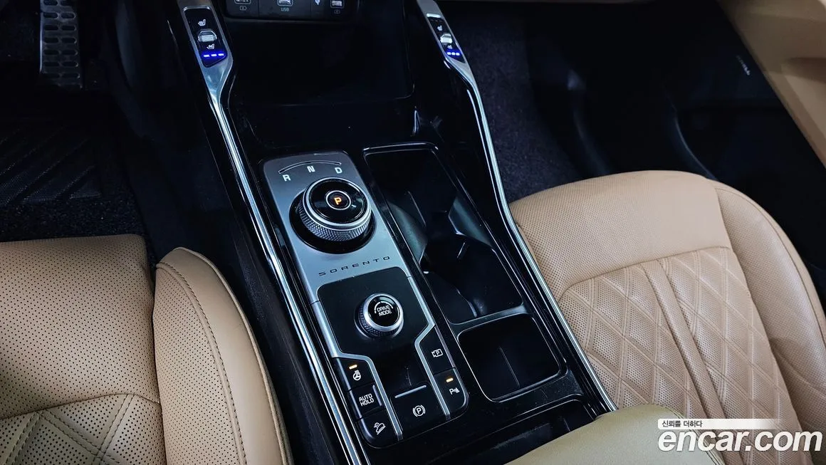 Kia Sorento — фото 7