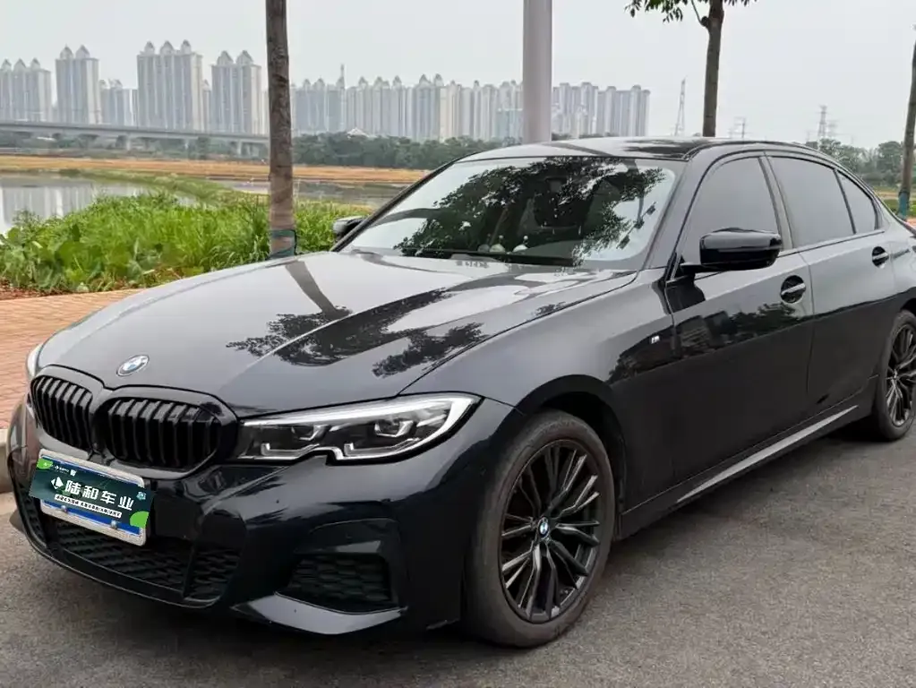 BMW 3 Series 2021 из CN, фото 1