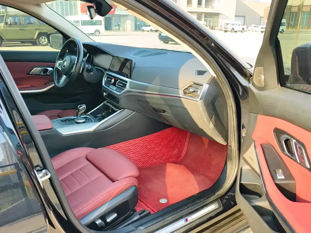 BMW 3 Series 2021 из CN, фото 10