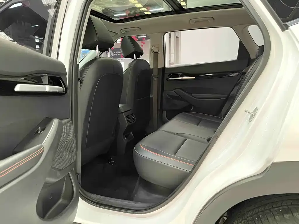 Kia Seltos 2023 из CN, фото 5